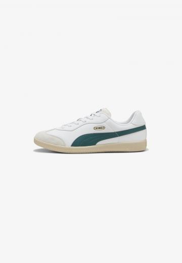 Футбольные бутсы