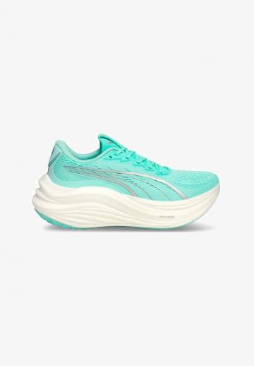 Беговые кроссовки