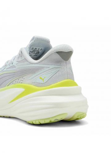 Беговые кроссовки