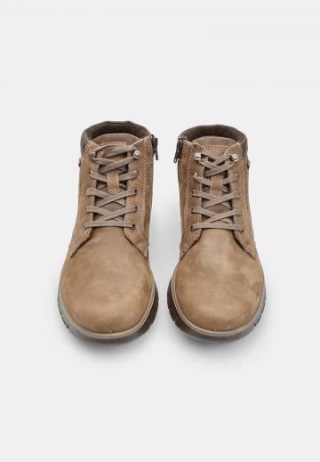 Зимние ботинки