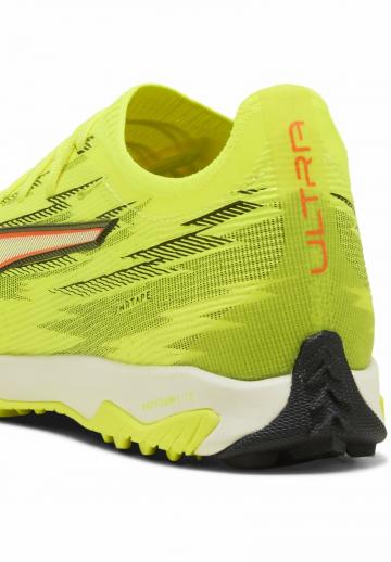 Футбольные бутсы