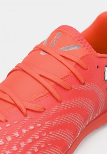 Футбольные бутсы