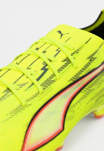 Футбольные бутсы