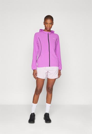 Спортивная куртка