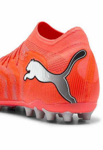 Футбольные бутсы