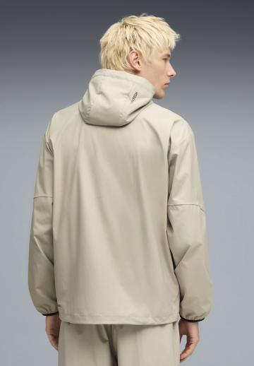 Спортивная куртка