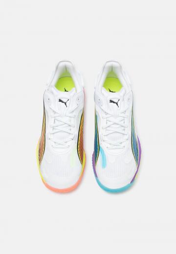 Кроссовки для зала