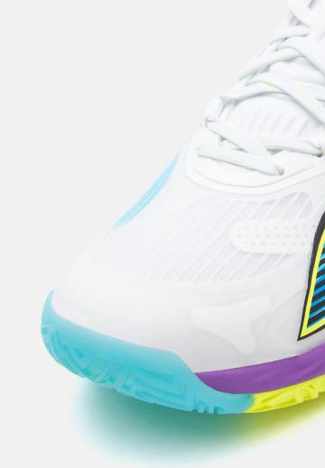 Кроссовки для зала