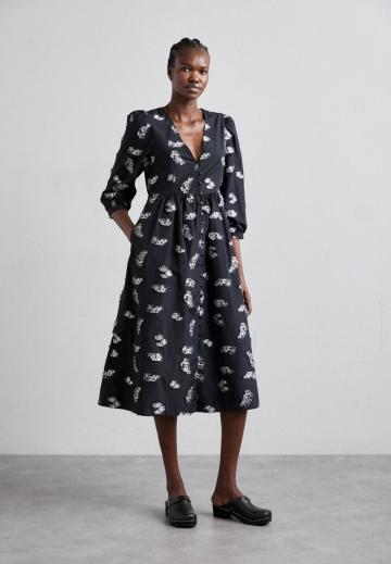 Летнее платье