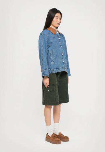 Джинсовая куртка