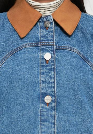 Джинсовая куртка