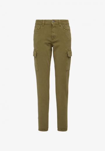 Брюки с накладными карманами