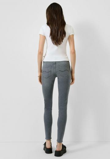 Узкие джинсы