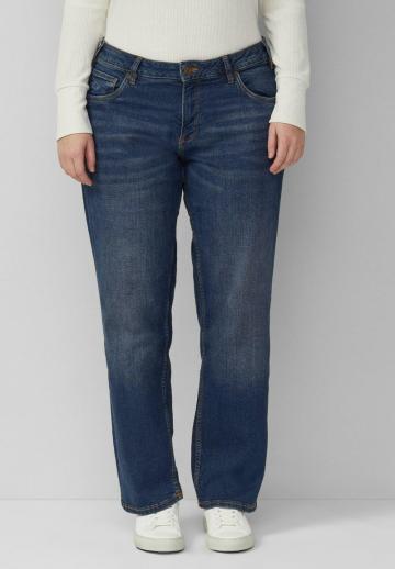 Прямые джинсы