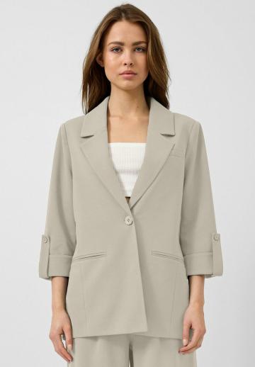 Короткое пальто