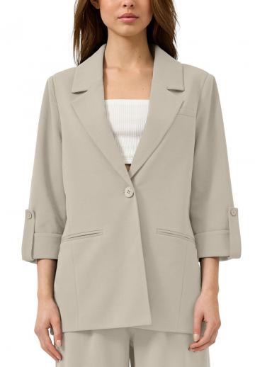 Короткое пальто