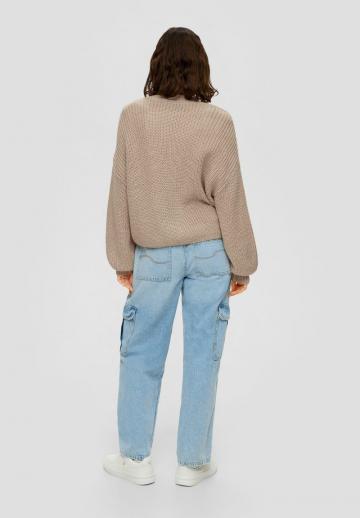 Вязаный жилет