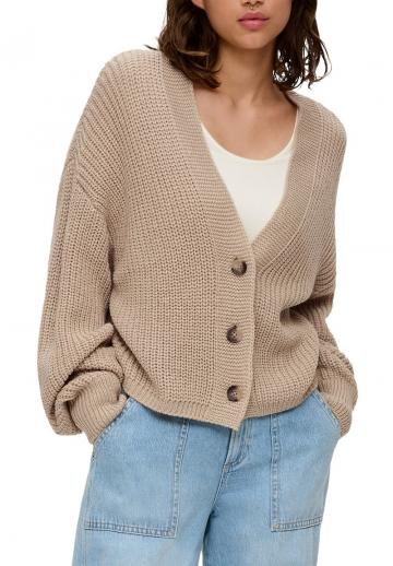 Вязаный жилет