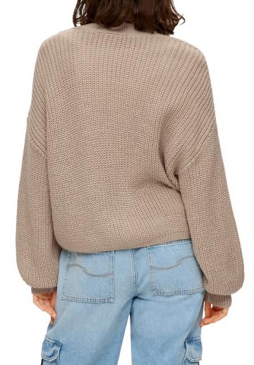 Вязаный жилет