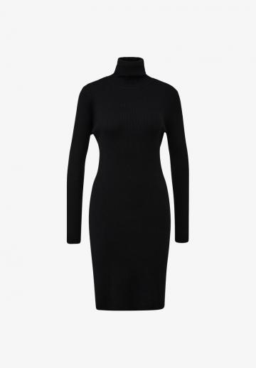 Платье футляр