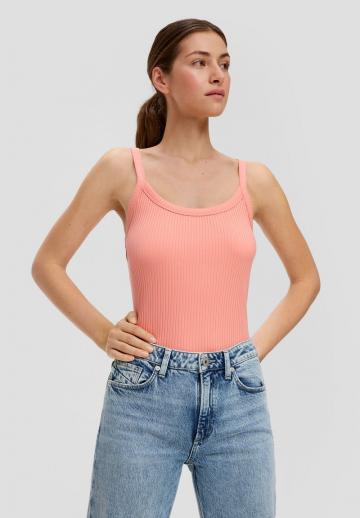 Топ на бретельках