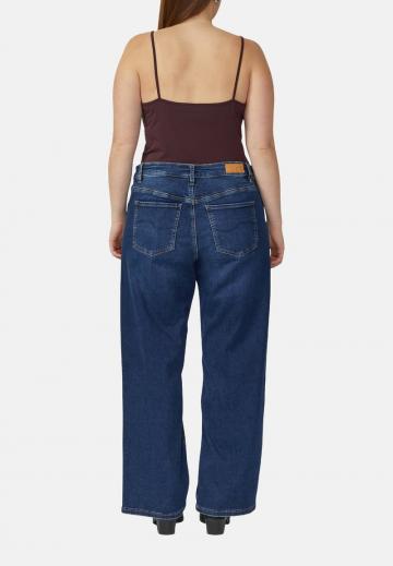 Топ на бретельках