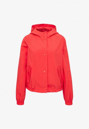 Куртка с накладнымит карманами