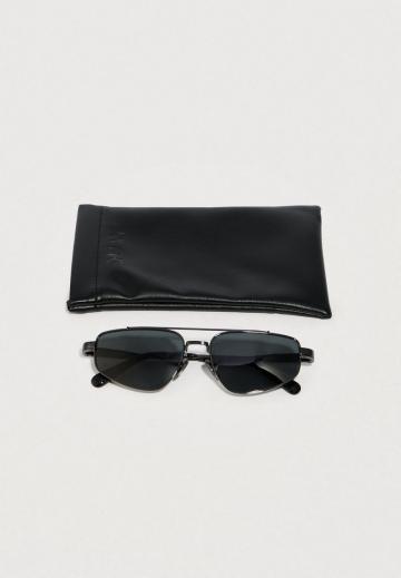 Солнечные очки