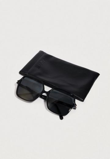 Солнечные очки