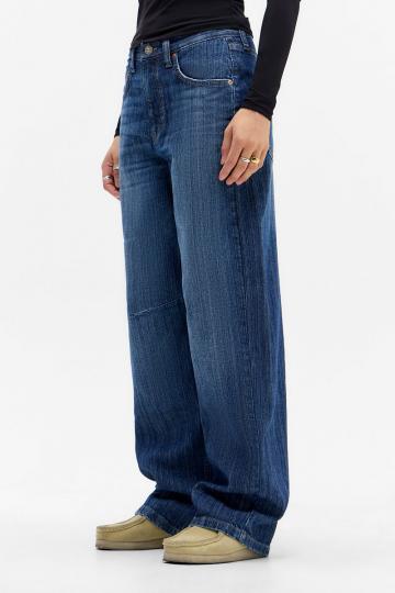 Свободные джинсы
