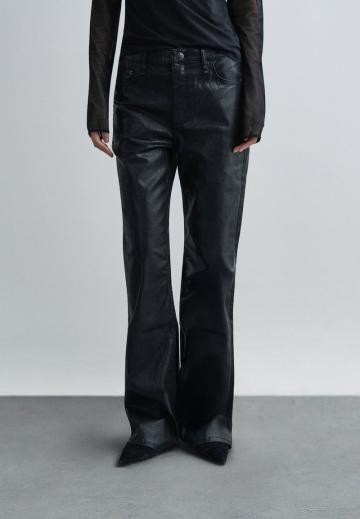 Клешеные джинсы