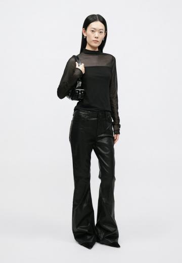 Клешеные джинсы