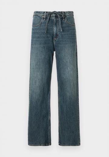 Свободные джинсы