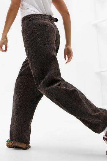 Свободные джинсы