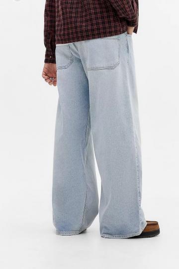 Прямые джинсы