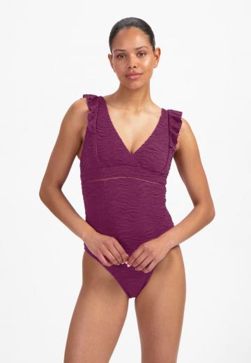 Слитный купальник