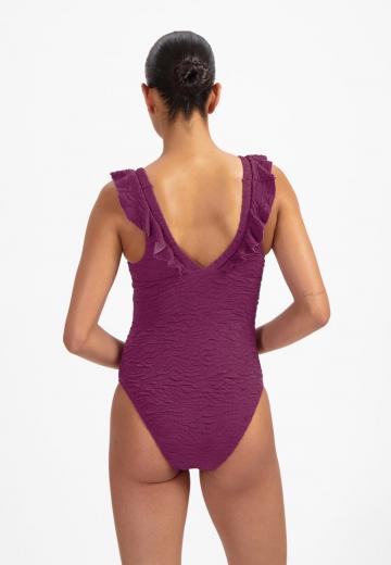 Слитный купальник