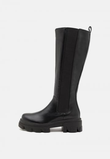 Сапоги на платформе