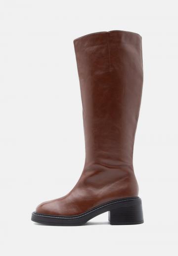 Сапоги на платформе