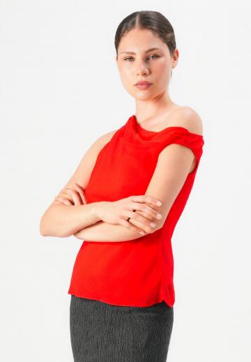 Блузка без рукавов