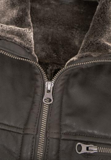 Кожаная куртка