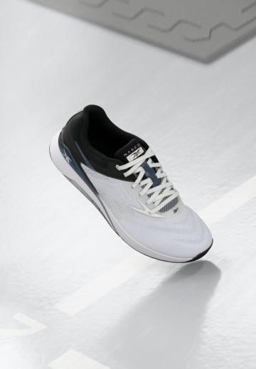 Тренировочные кроссовки