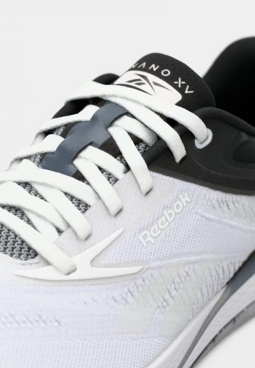 Тренировочные кроссовки