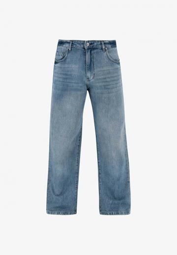 Прямые джинсы