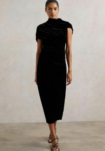 Платье футляр