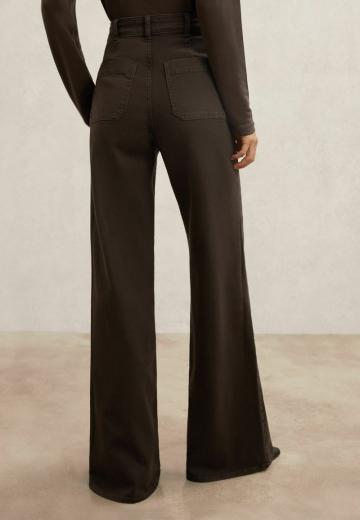 Клешеные джинсы