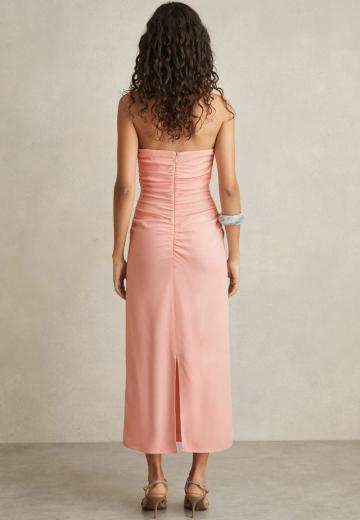 Платье без бретелек