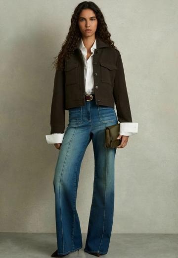 Куртка с накладнымит карманами