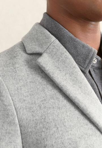 Короткое пальто