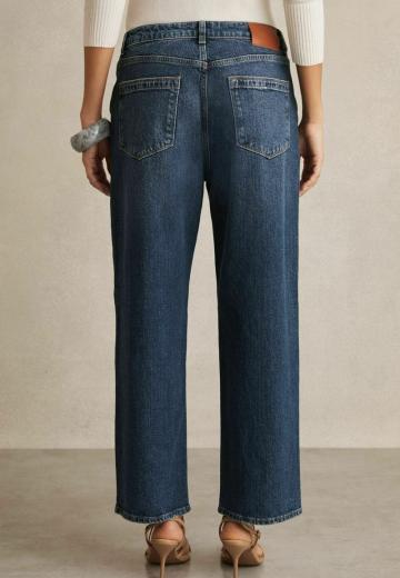Прямые джинсы